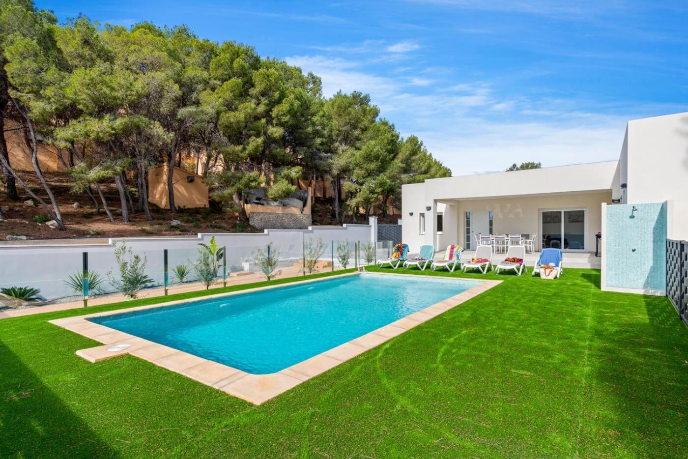 Aiko - Plusholidays Villa